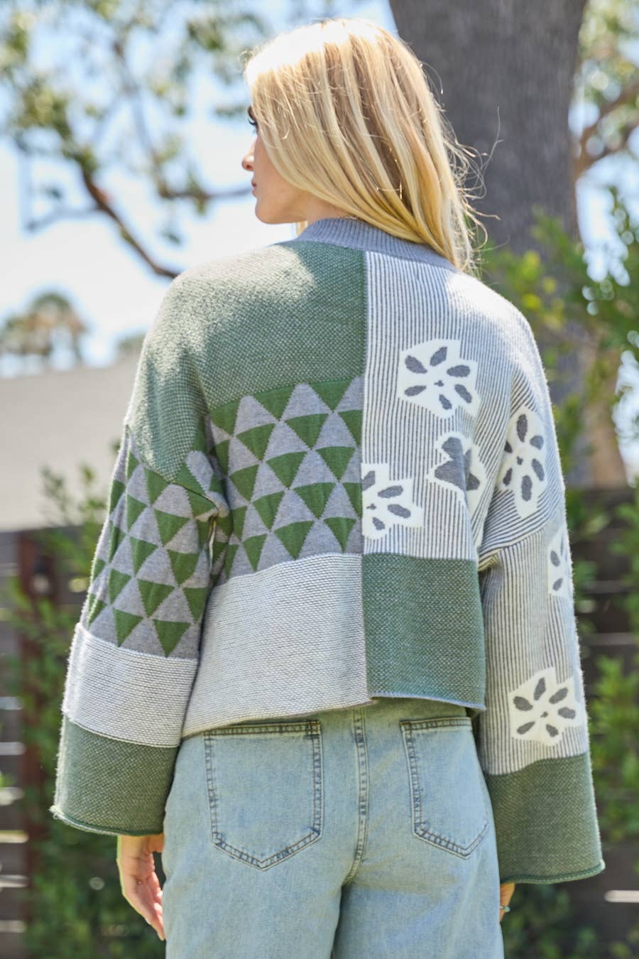Jacquard Pattern Cropped Knit Sweater