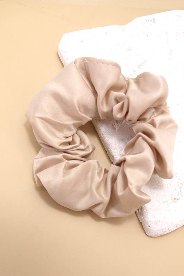 SILKY SATIN SCRUNCHIES