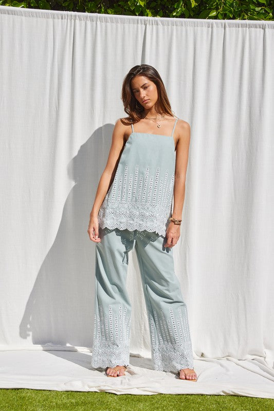 Embroidery Side Slit Pants